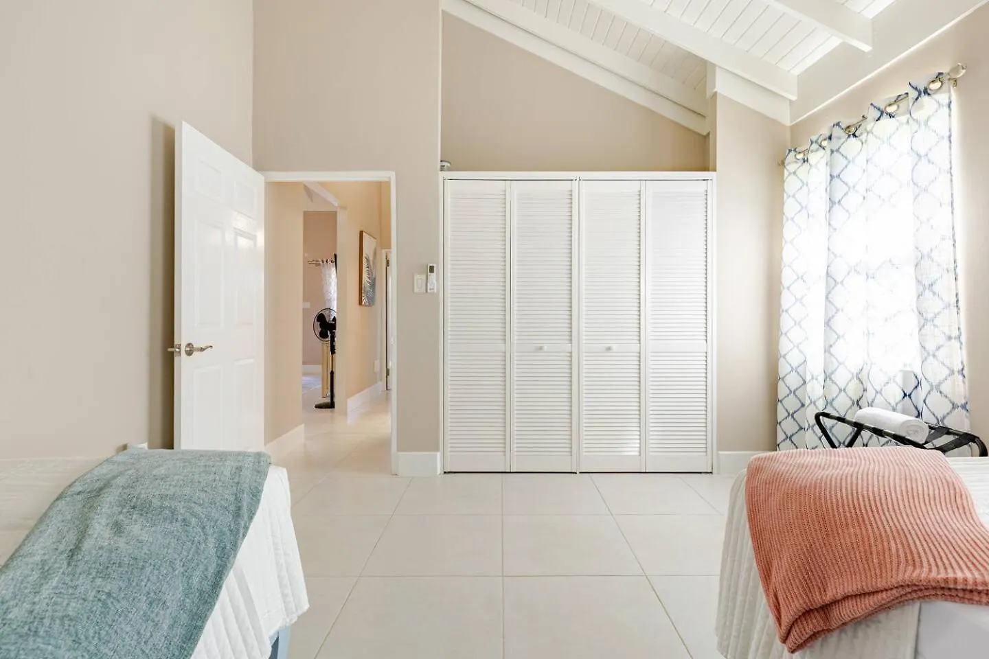 Saint Maryʼs The Blue Jade Vacation Home בית נופש